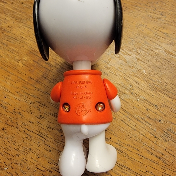 Burger King Snoopy Punter Toy - Picture 4 of 5